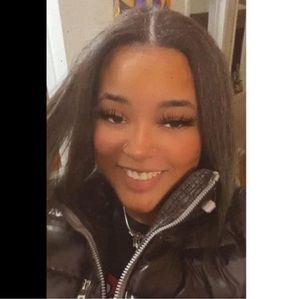 Meet your Posher, Paige